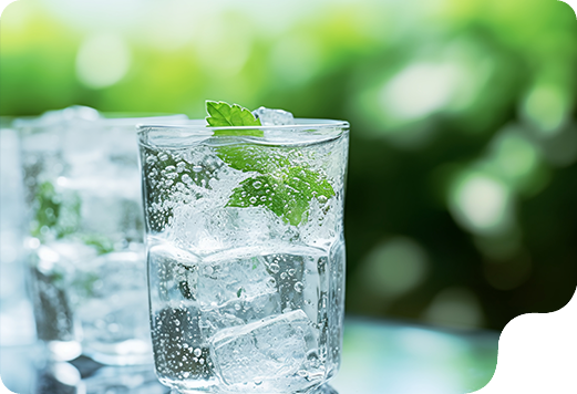 مياه الشرب في المكتب: الفوائد والنصائح وأفضل الممارسات